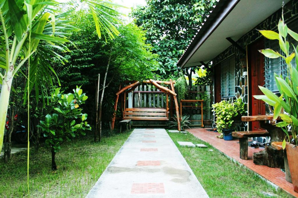 Chuan Chom Resort Sukhothai Bagian luar foto